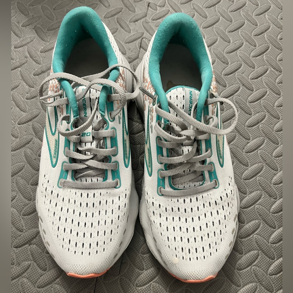Women’s Brooks glycerin 20 size 8